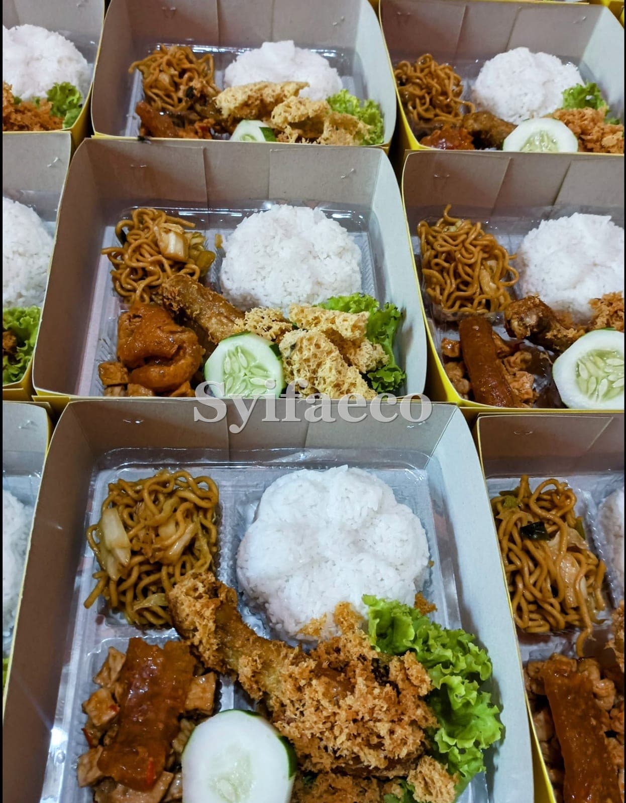 Nasi Dus Ayam Kremes